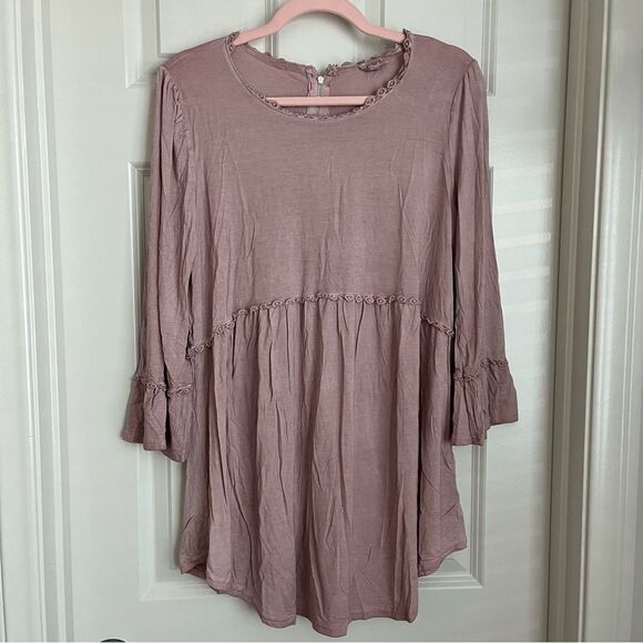 NEW Pol Boho Crochet Trim Back Exposed Zip Tunic Top Large - Picture 2 of 9